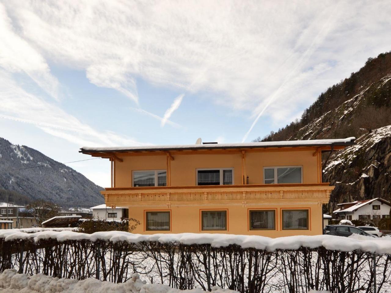Cozy Apartment In Oetz Close To Ski Area Dış mekan fotoğraf